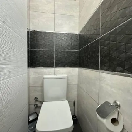 Suncity 23, Spacious 2-bedroom, 1 -bathroom Luxury By Myguest Cyprus Apartment *