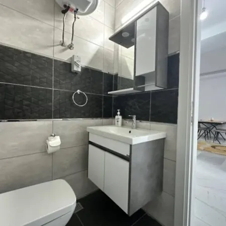 Suncity 23, Spacious 2-bedroom, 1 -bathroom Luxury By Myguest Cyprus *